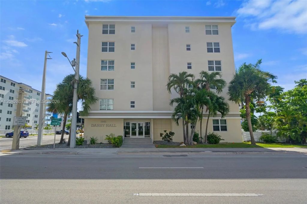 1901 S Ocean Drive #303, Hollywood