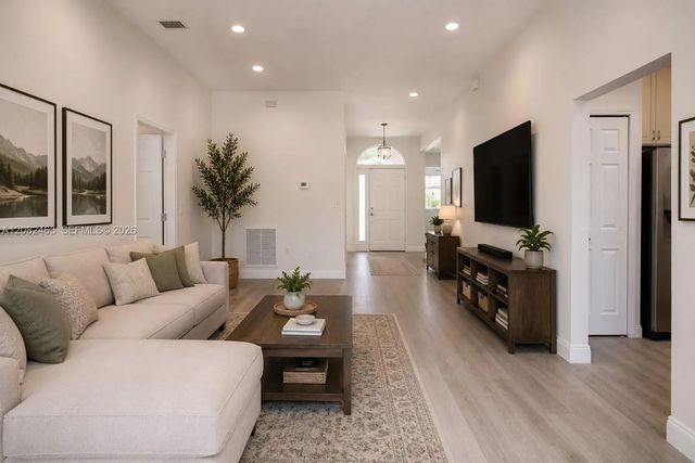 5 of 21 - 1680 Ne 35th Avenue, Homestead, FL
