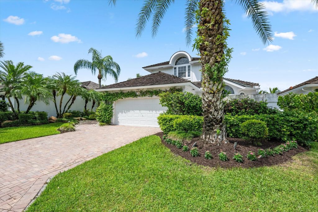 2467 Muir Circle, Wellington