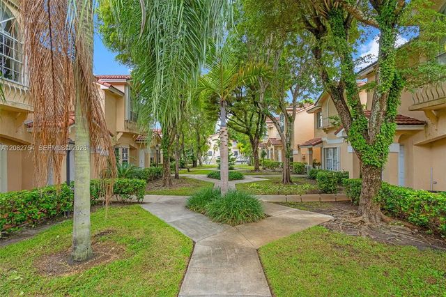 2 of 34 - 15261 Sw 111th Street, Miami, FL