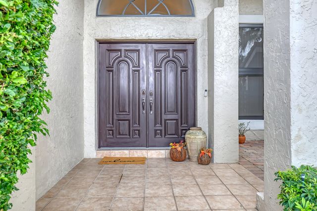 5 of 47 - 2156 Amesbury Circle, Wellington, FL