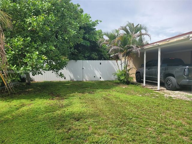 3 of 18 - 6131 Fletcher Street, Hollywood, FL