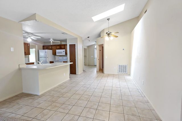 5 of 20 - 878 Sw Mccomb Avenue, Port St. Lucie, FL