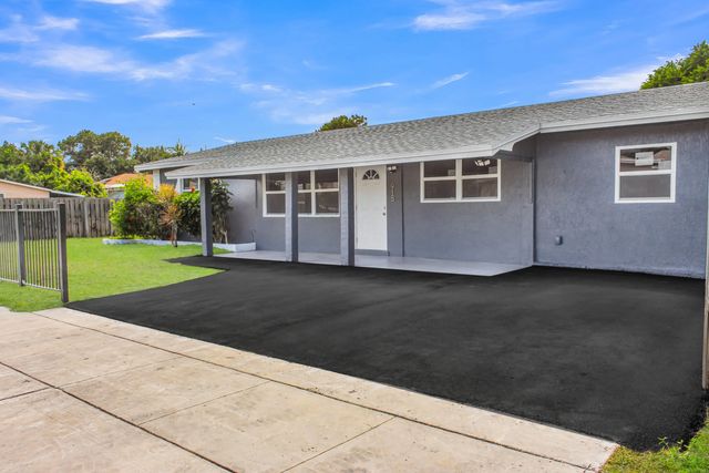 2 of 16 - 915 Sw 3rd Street, Boynton Beach, FL