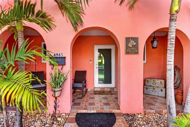 4 of 36 - 6965 W 2nd Way, Hialeah, FL