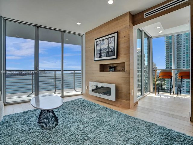 2 of 45 - 325 S Biscayne Boulevard #1423, Miami, FL