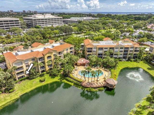 800 Uno Lago Drive #105, Juno Beach