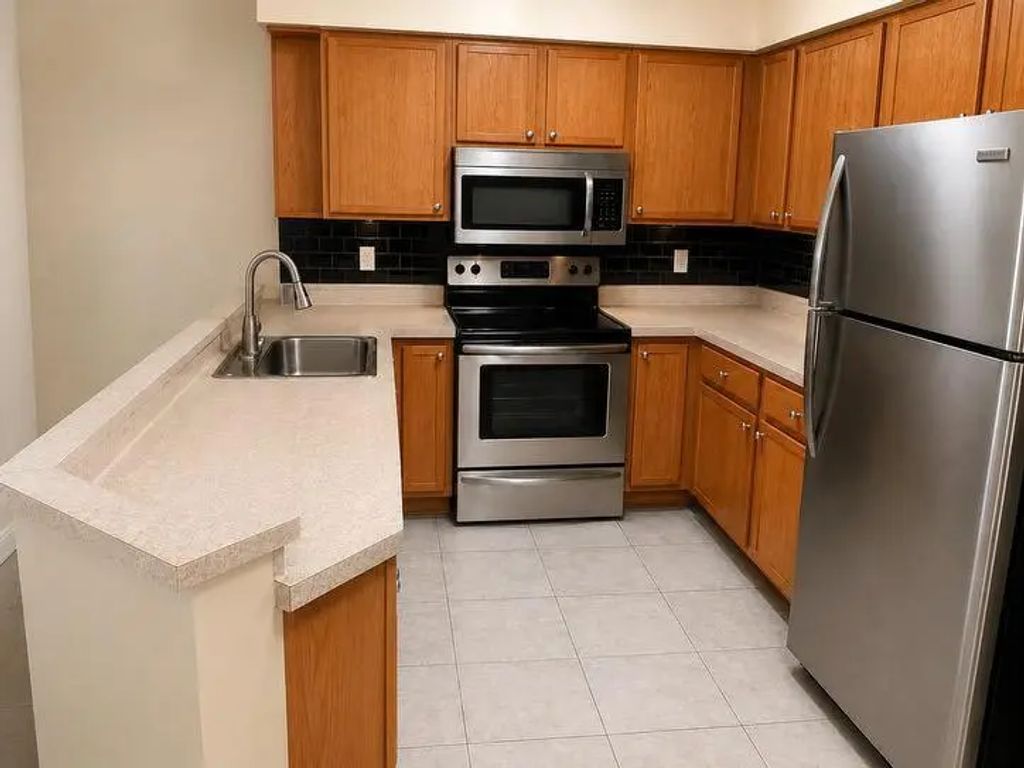 2445 Sw 18th #406, Fort Lauderdale