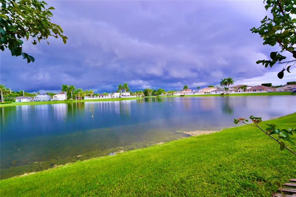 7132 Sw 158th Path, Miami