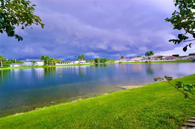 7132 Sw 158th Path, Miami