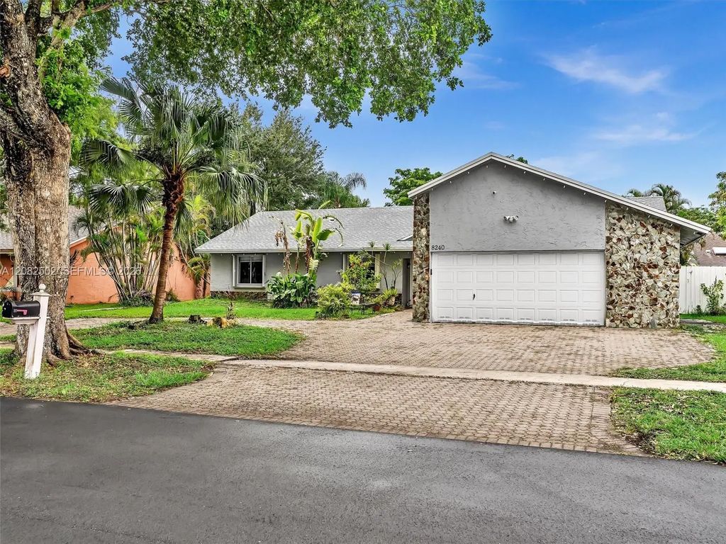 N/A, Lauderhill