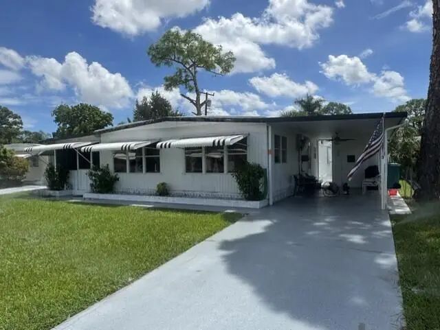 2 of 33 - 4042 Royal Manor Boulevard, Boynton Beach, FL