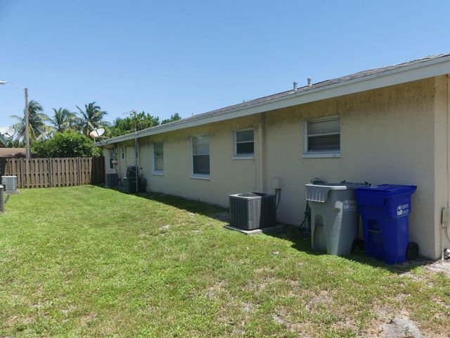 5 of 10 - 131 Sw 15th Street #1-3, Pompano Beach, FL