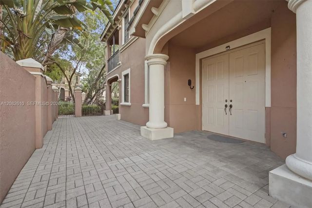 3 of 35 - 2890 Kinsington Circle #22-1, Weston, FL