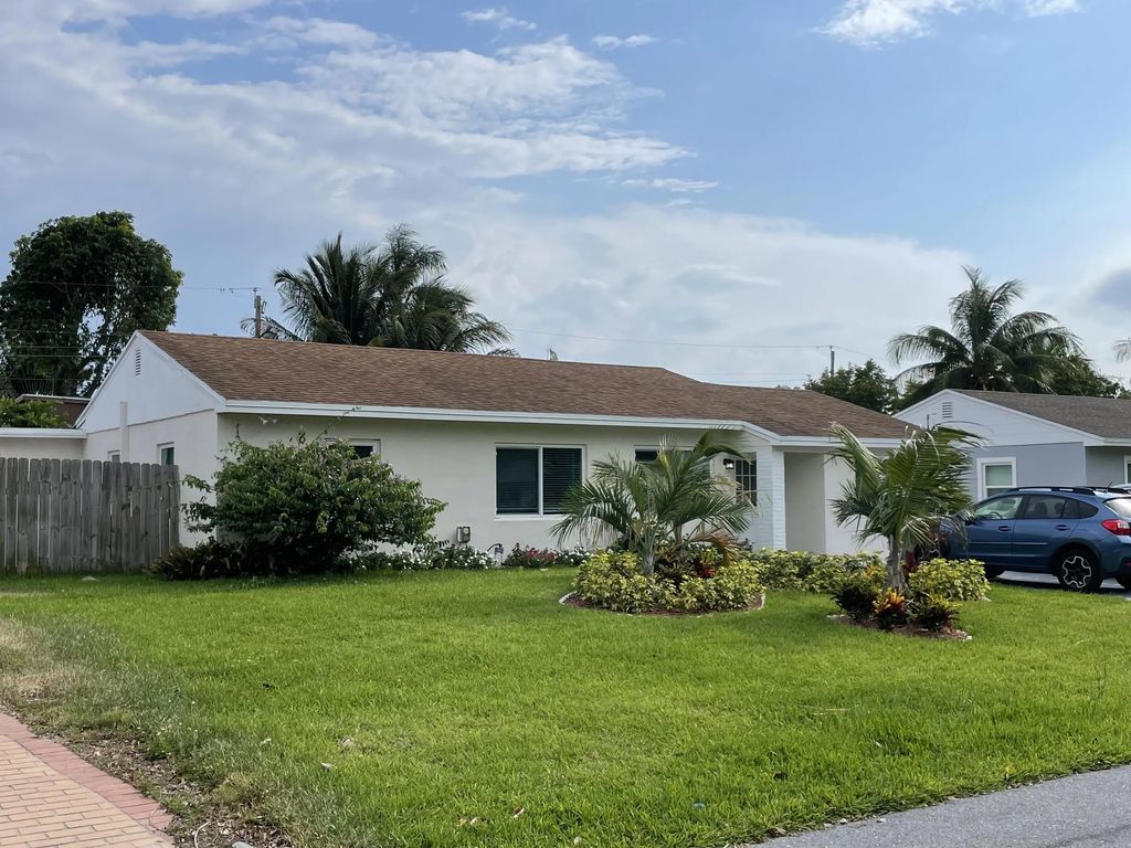 258 Ne 22nd Street, Delray Beach