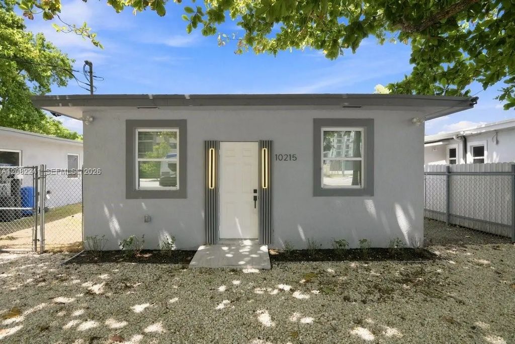 10215 Sw 184th Street, Cutler Bay