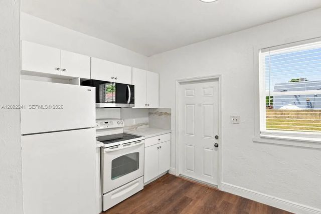 5 of 18 - 10215 Sw 184th Street, Cutler Bay, FL