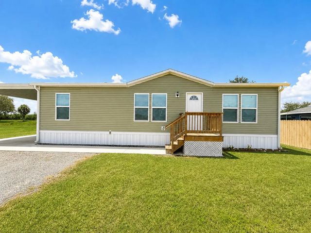 1121 Orange Loop, Okeechobee