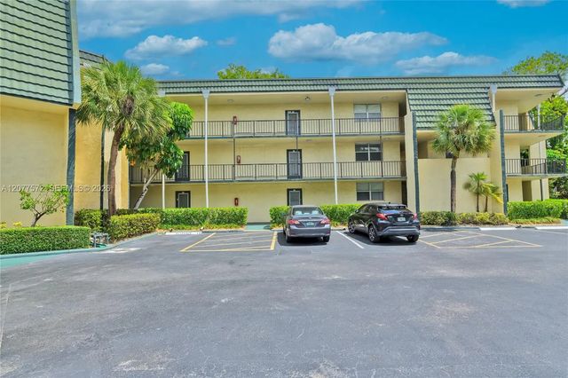 4 of 49 - 9091 Lime Bay Boulevard #211, Tamarac, FL