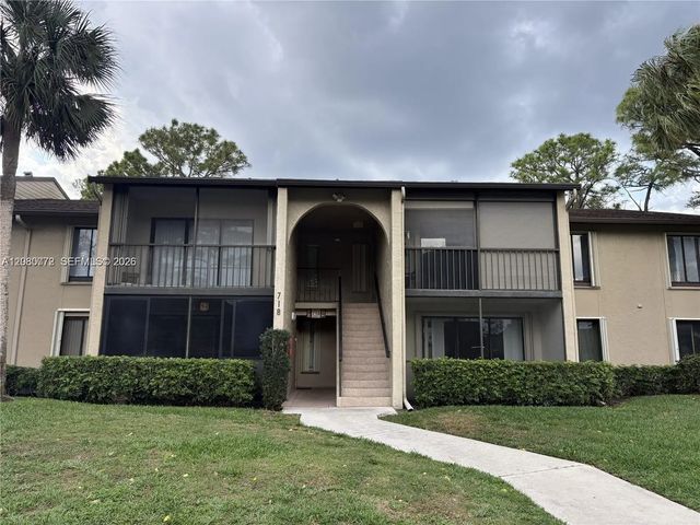 718 Sunny Pine Way #f2, Greenacres