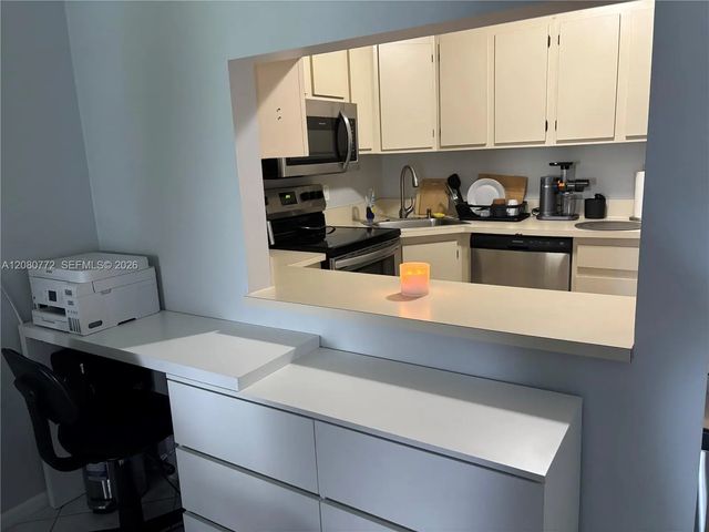 5 of 24 - 718 Sunny Pine Way #f2, Greenacres, FL