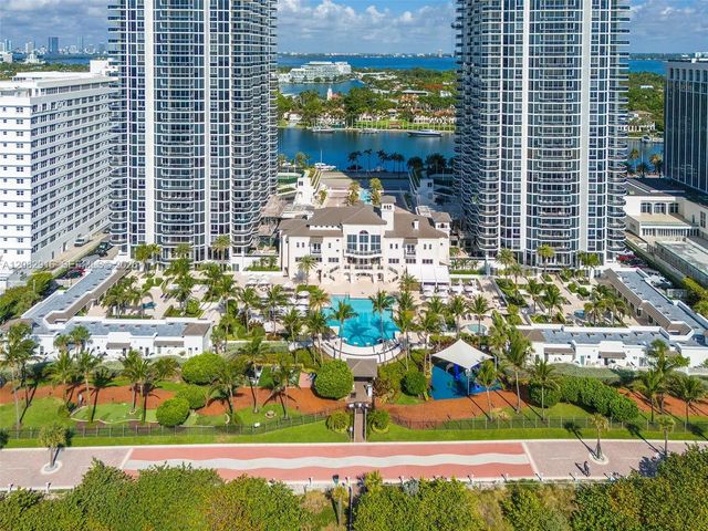 2 of 7 - 4779 Collins Avenue #1805, Miami Beach, FL