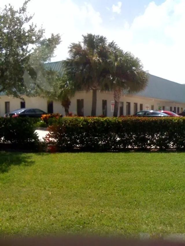 500 Commerce Way W #6-7, Jupiter