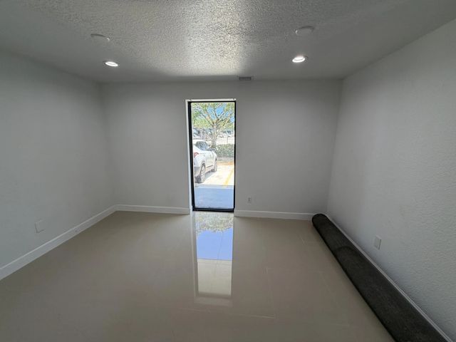 3 of 8 - 500 Commerce Way W #6-7, Jupiter, FL
