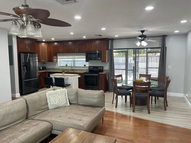 3 of 22 - 2620 Ne 19th Street, Pompano Beach, FL