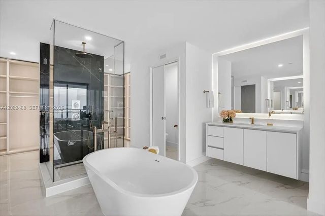 5 of 51 - 700 Ne 24th Street #5202, Miami, FL