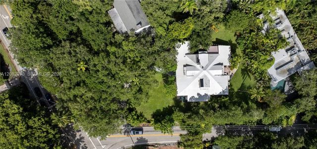 5 of 7 - 1701 S Bayshore Drive, Miami, FL