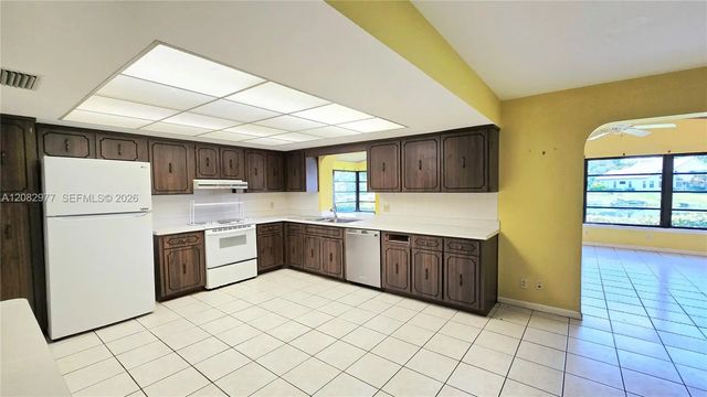 5 of 22 - 12724 Westport Circle, Wellington, FL