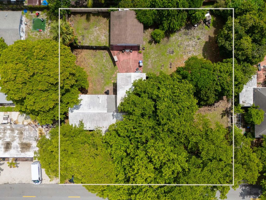 . Ne 13th Avenue, Pompano Beach
