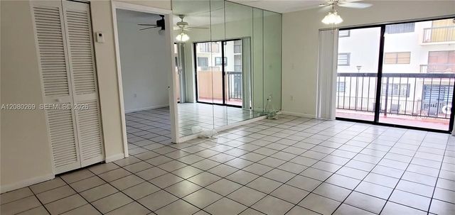 3 of 30 - 995 Sw 84th Avenue #218, Miami, FL