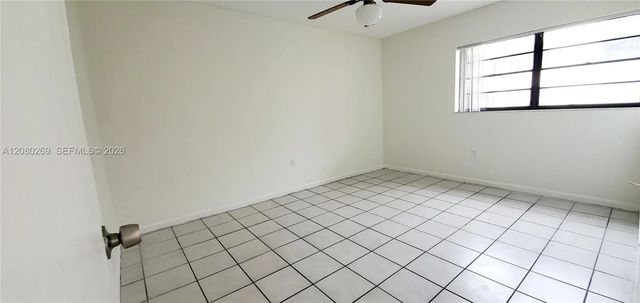5 of 30 - 995 Sw 84th Avenue #218, Miami, FL