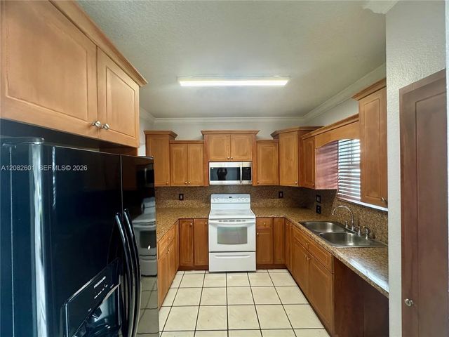 5 of 20 - 8380 Nw 103rd Street #105g, Hialeah Gardens, FL