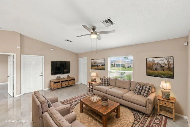 4 of 39 - 538 Sw Prado Avenue, Port St. Lucie, FL