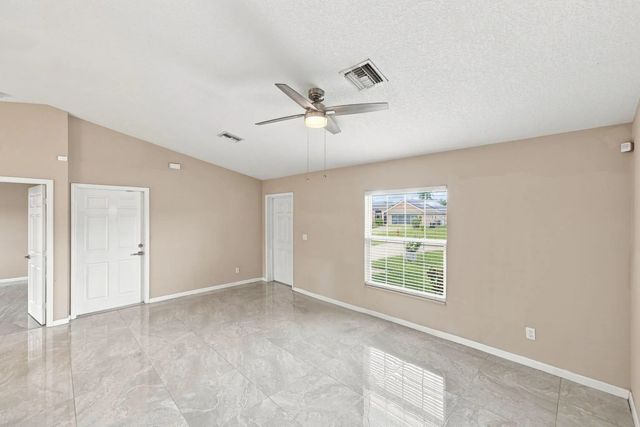 5 of 39 - 538 Sw Prado Avenue, Port St. Lucie, FL