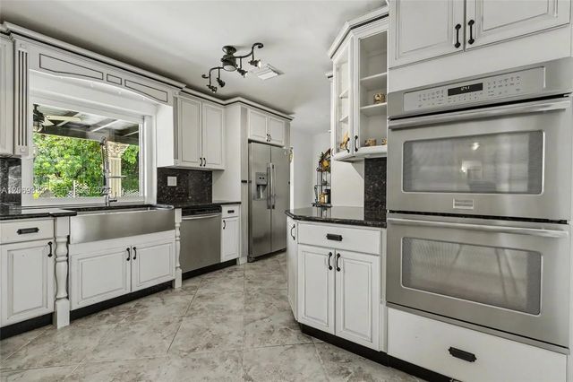 5 of 27 - 8460 Sw 201st Street, Cutler Bay, FL