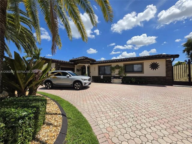 4 of 82 - 8450 Nw 178th Street, Hialeah, FL