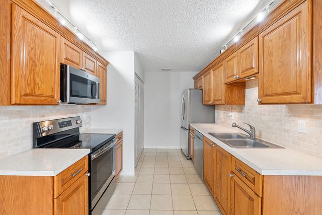 4 of 18 - 3449 Rossi Court, West Palm Beach, FL