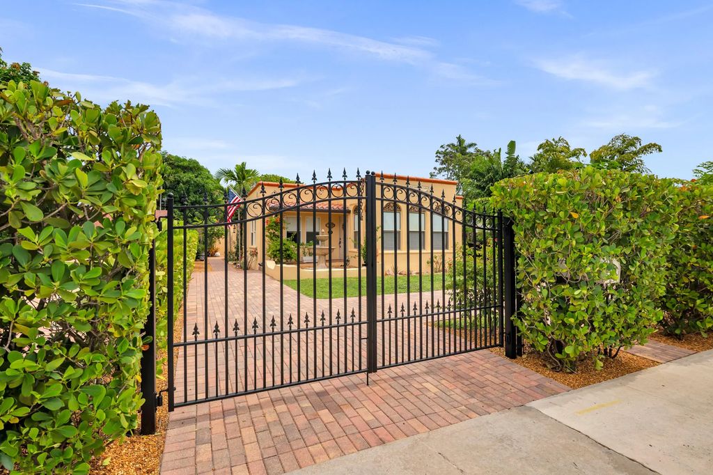 319 Plymouth Road, West Palm Beach