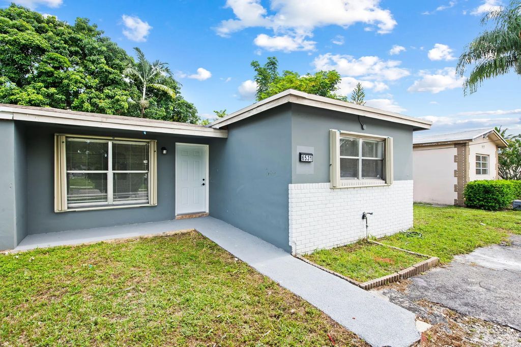 6531 Sw 19th Street, North Lauderdale