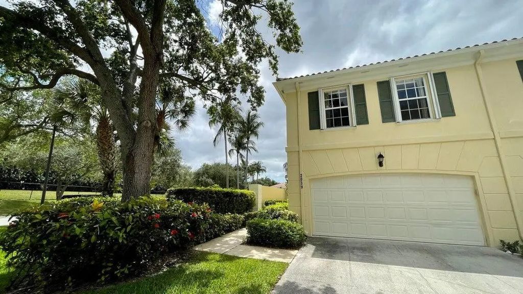 2039 Tarpon Lake Way, West Palm Beach