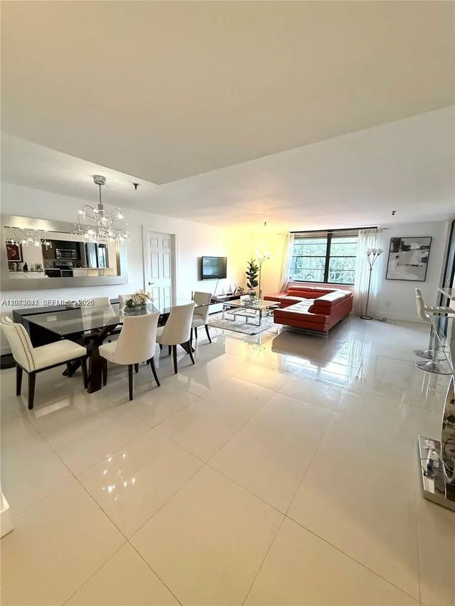 4 of 30 - 671 Ne 195th Street #227-e, Miami, FL