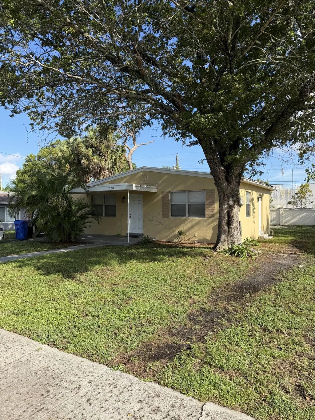 2501 Sw 3rd Street, Fort Lauderdale