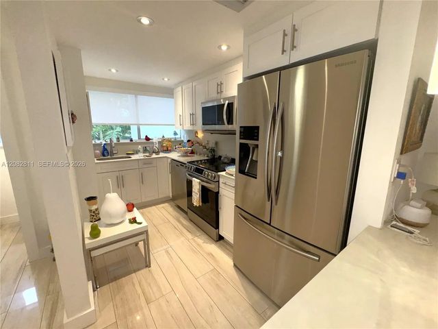 4 of 29 - 1910 Sw 17th Avenue #8, Miami, FL