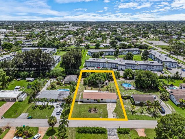 2 of 32 - 3180 Carol Avenue, Palm Springs, FL