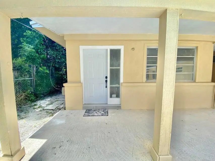 660 Ne 34th Court #3, Oakland Park