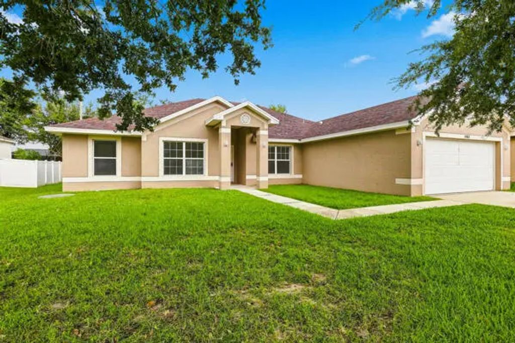 1982 Sw Diamond Street, Port St. Lucie